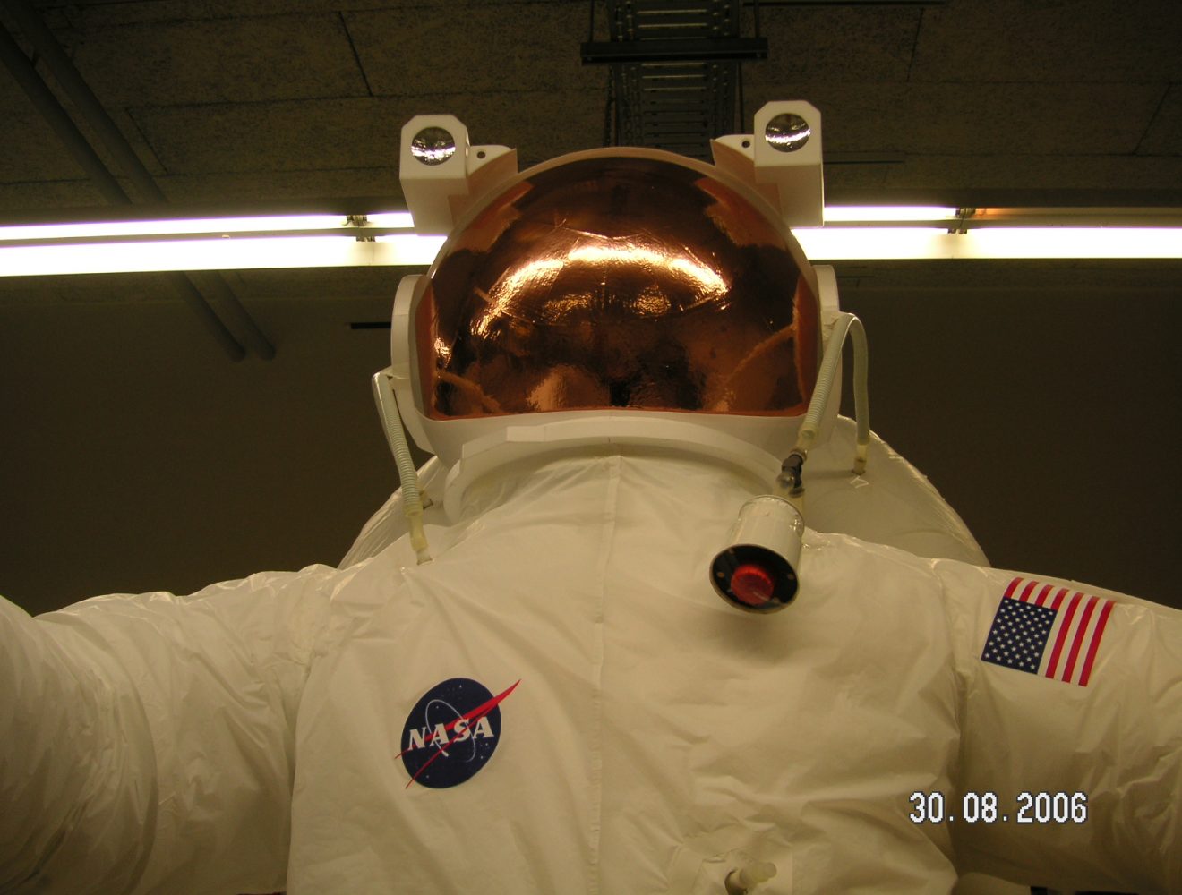 astronaut_img_2_airstage