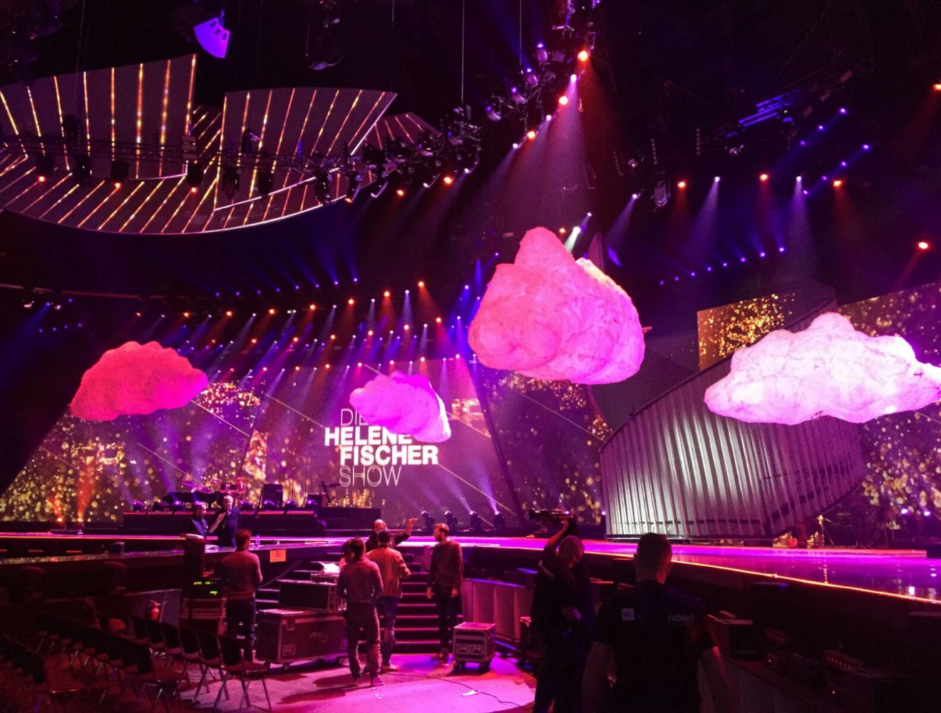 flying_clouds_img_1_airstage